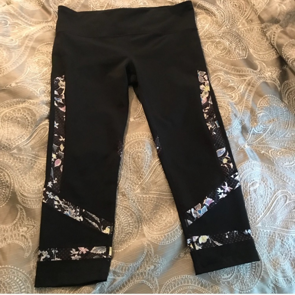 GAP Gfast Mesh Panel Cropped Leggings - Picture 6 of 8